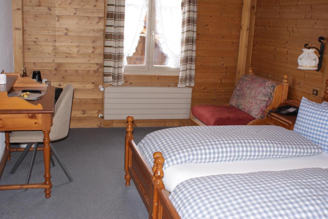 Baeren Hotel, The Bear Inn Вильдерсвиль Экстерьер фото
