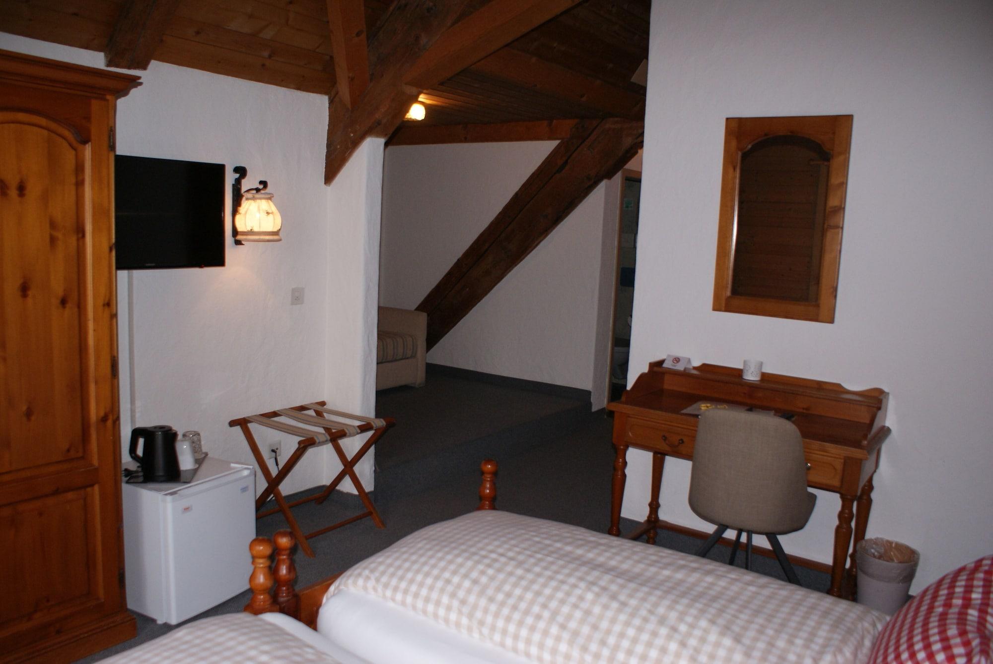 Baeren Hotel, The Bear Inn Вильдерсвиль Экстерьер фото