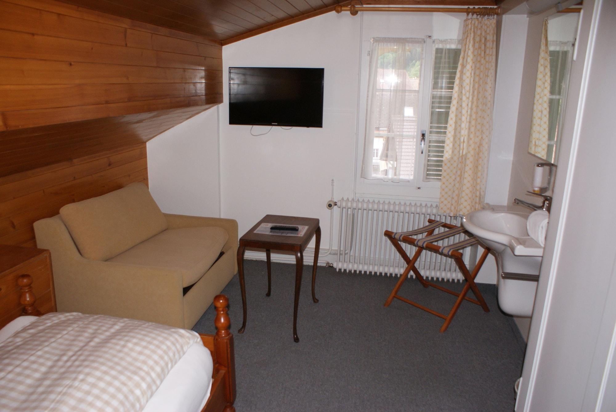 Baeren Hotel, The Bear Inn Вильдерсвиль Экстерьер фото