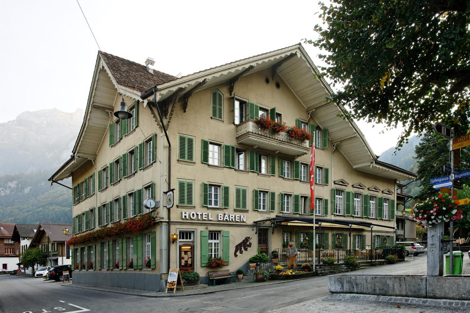 Baeren Hotel, The Bear Inn Вильдерсвиль Экстерьер фото