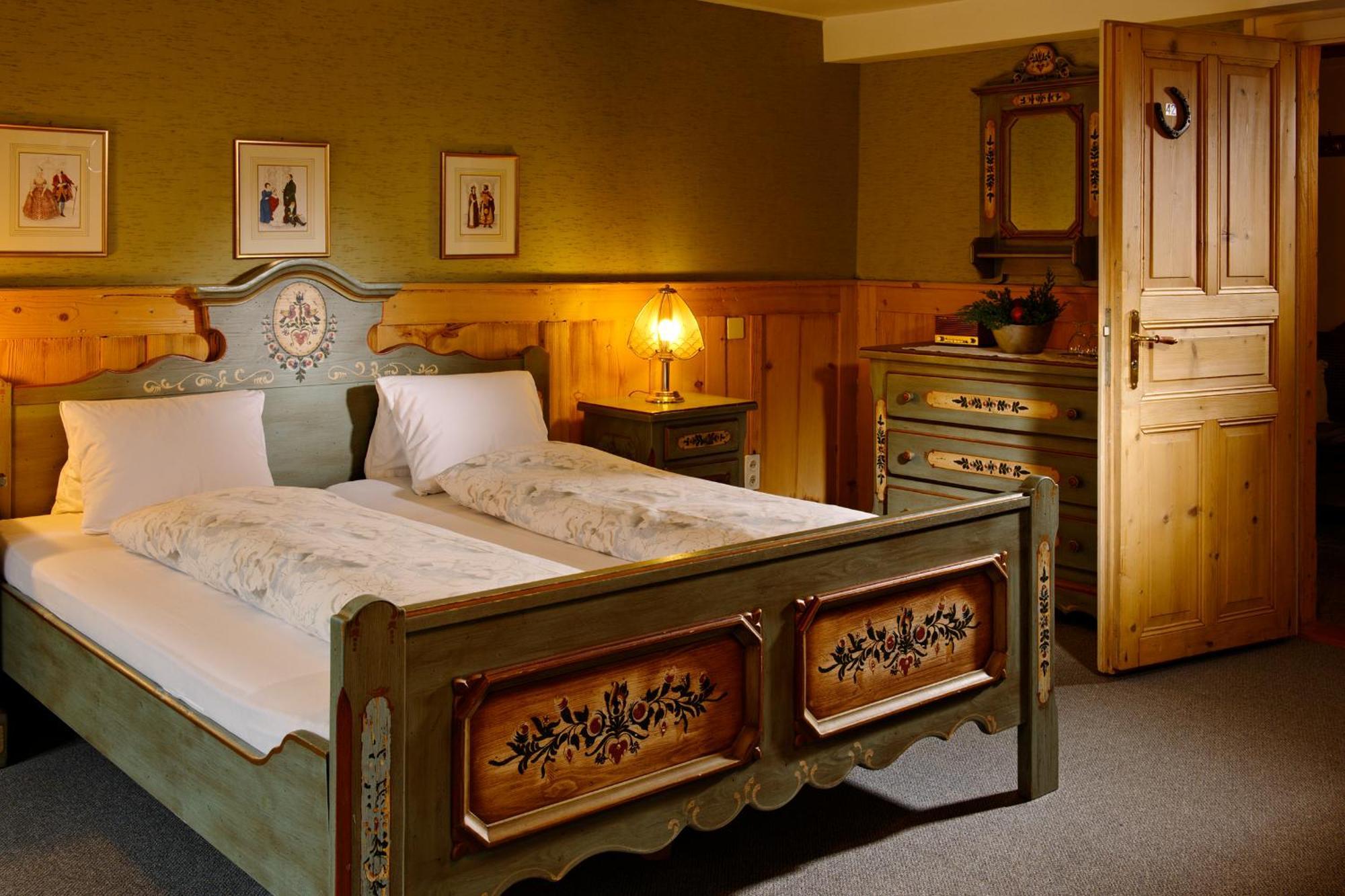 Baeren Hotel, The Bear Inn Вильдерсвиль Экстерьер фото
